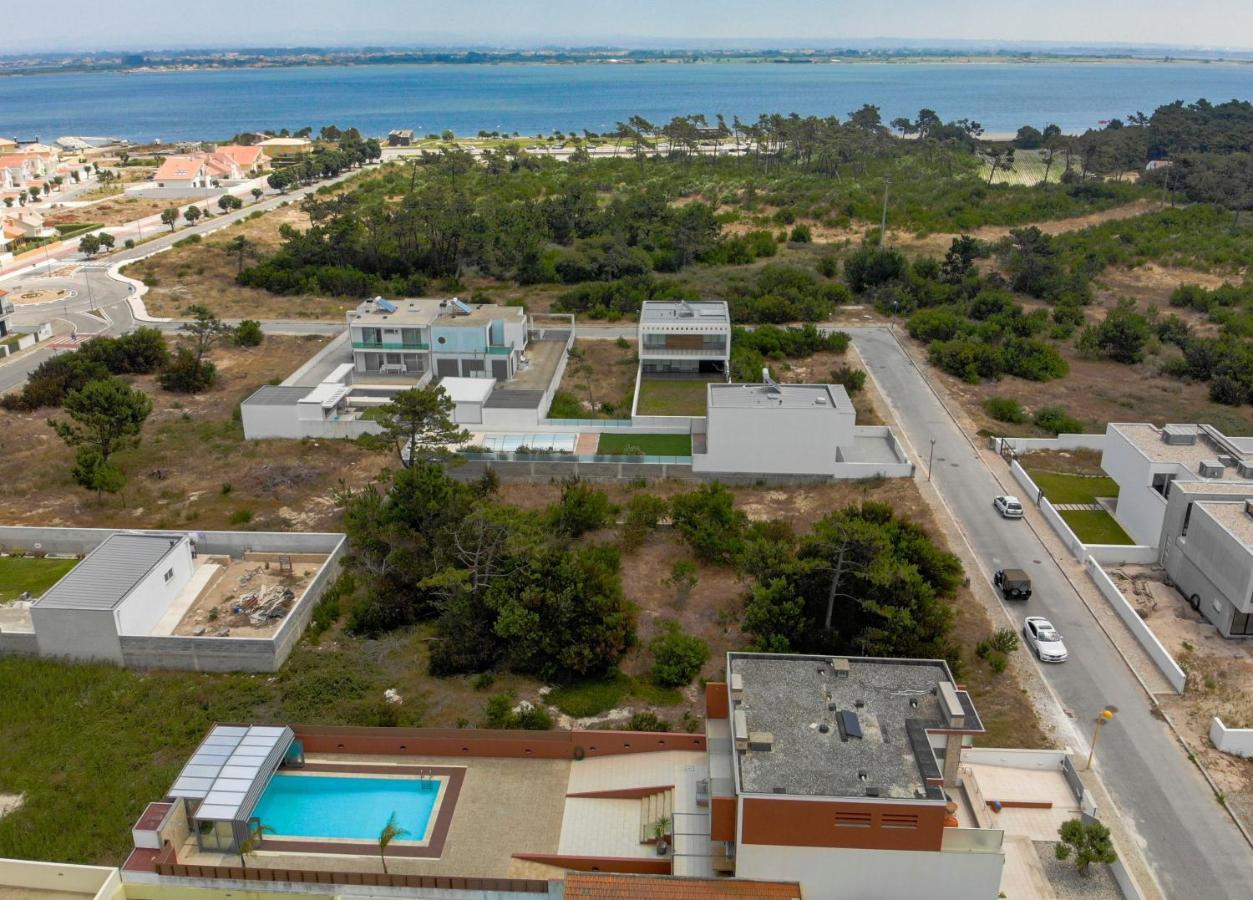 O Cantinho Entre A Ria E O Mar - With Hot Water Pool All Year Round Torreira Exterior photo